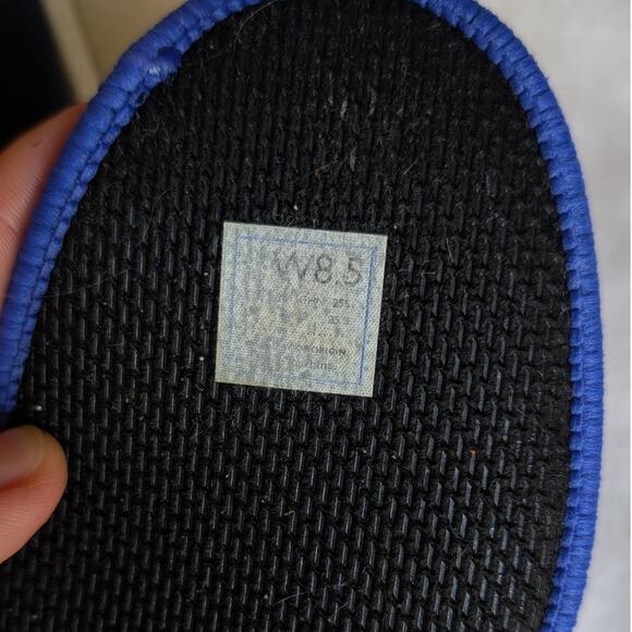 Rothy's The Original Slip On Navy Knit Flat Casual Sneaker, size 8.5 - Picture 3 of 5